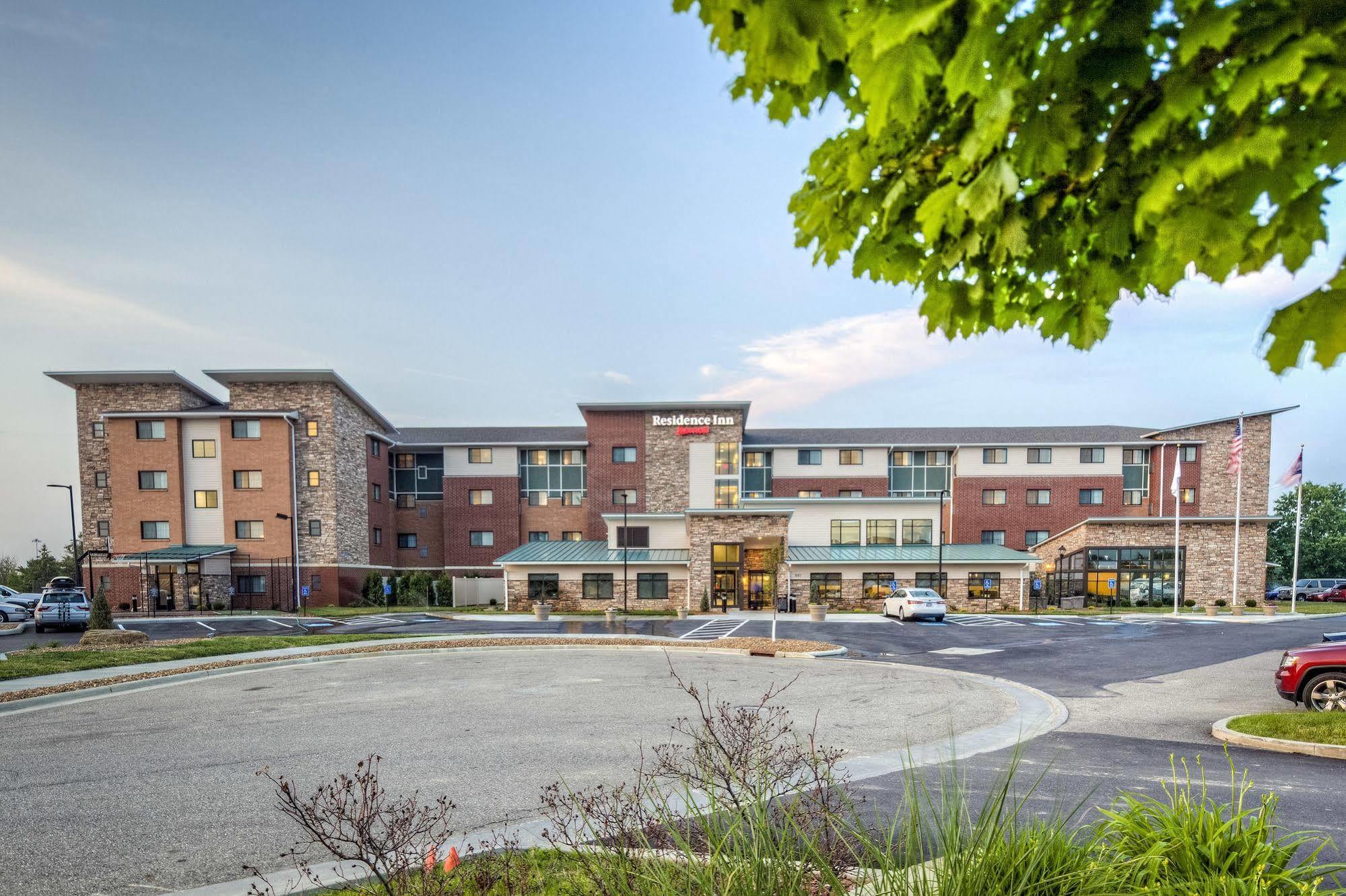 Residence Inn By Marriott Akron South/Green Exterior photo